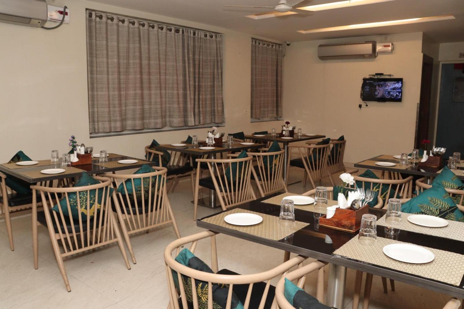 Hotel Raviraj, Chhatrapati Sambhaji Nagar Aurangābād Esterno foto