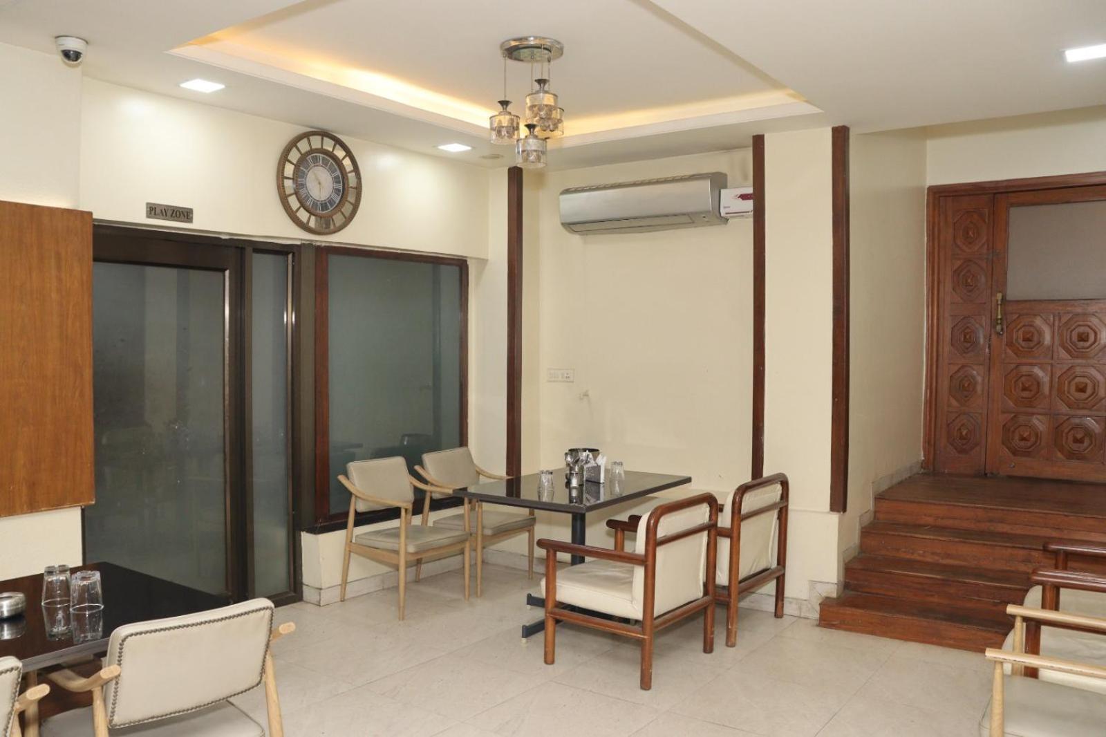 Hotel Raviraj, Chhatrapati Sambhaji Nagar Aurangābād Esterno foto