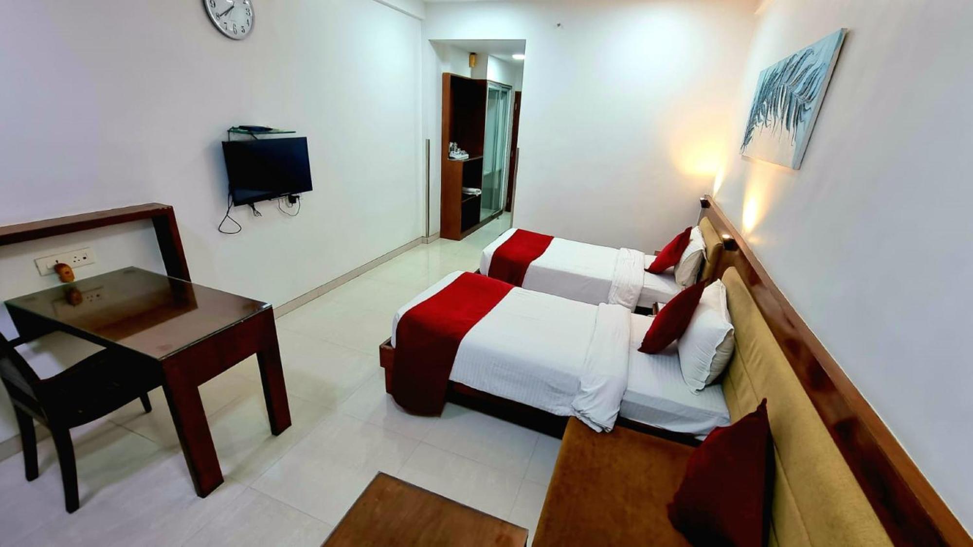 Hotel Raviraj, Chhatrapati Sambhaji Nagar Aurangābād Esterno foto